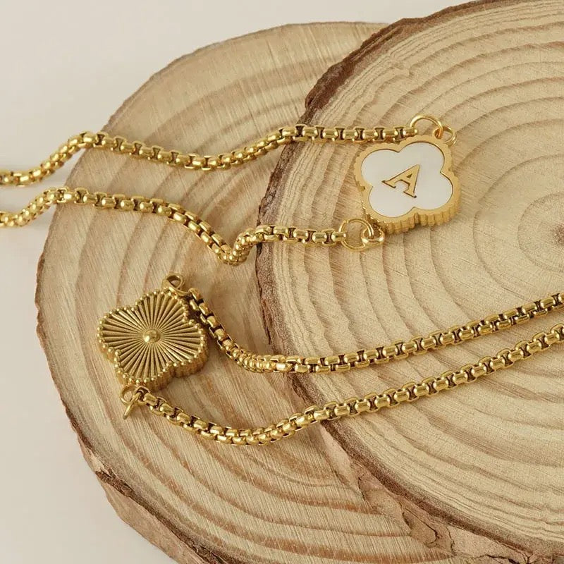 Personalised Gold A-Z Initial Clover Letter Bracelet