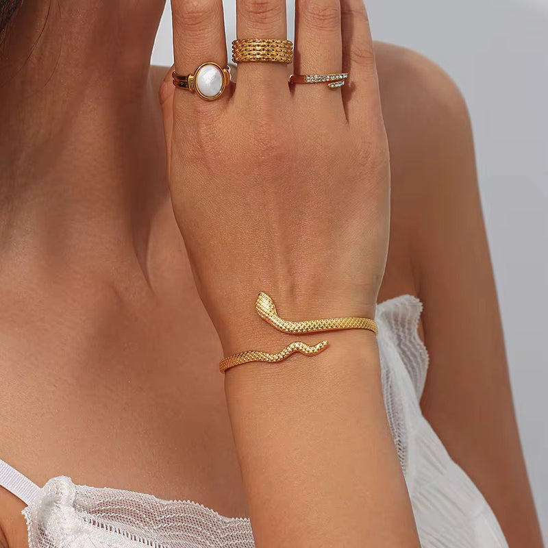 18K Gold Open Adjustable Texture Snake Bangle Bracelet