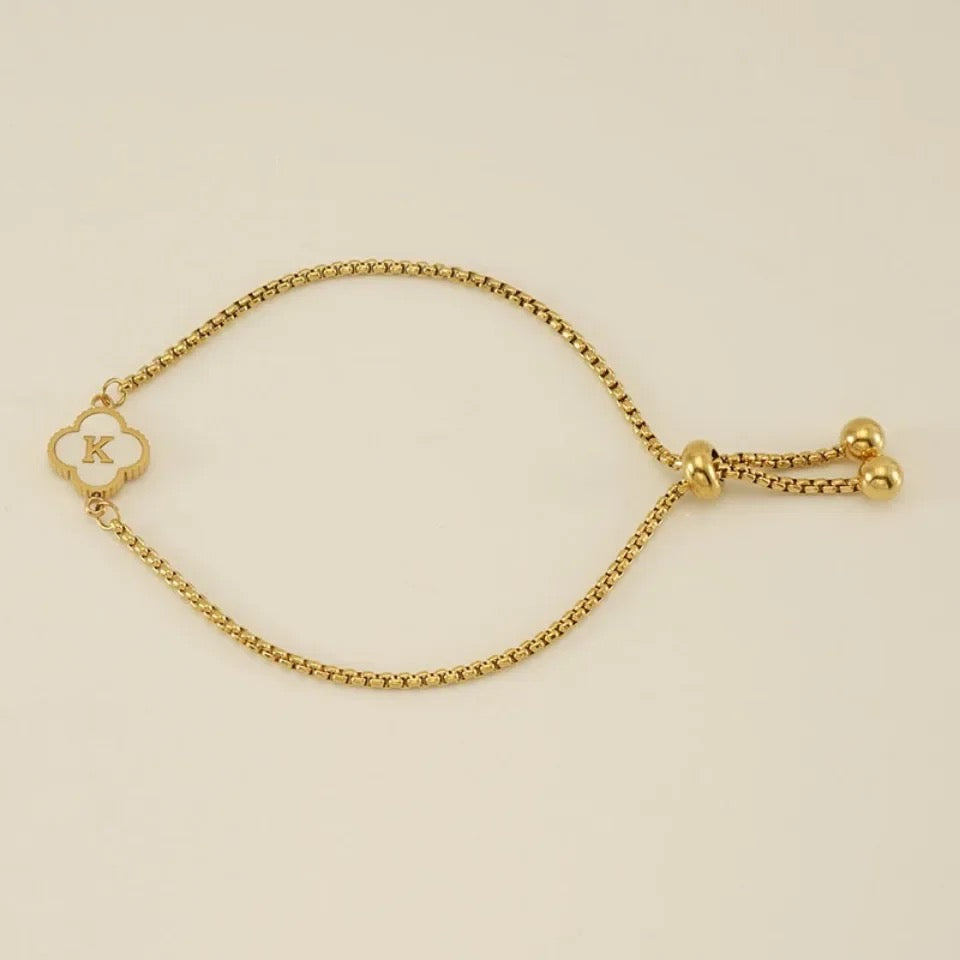 Personalised Gold A-Z Initial Clover Letter Bracelet