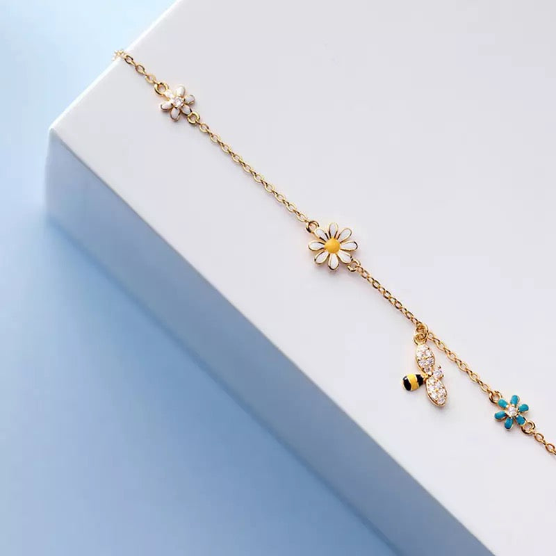 925 Sterling Silver Micro Zircon Daisy Flower Bee Bracelet Silver or Gold Colour