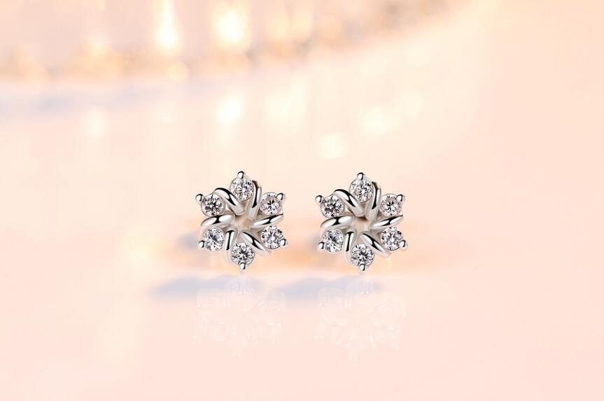 925 Sterling Silver Zircon Flower Earrings