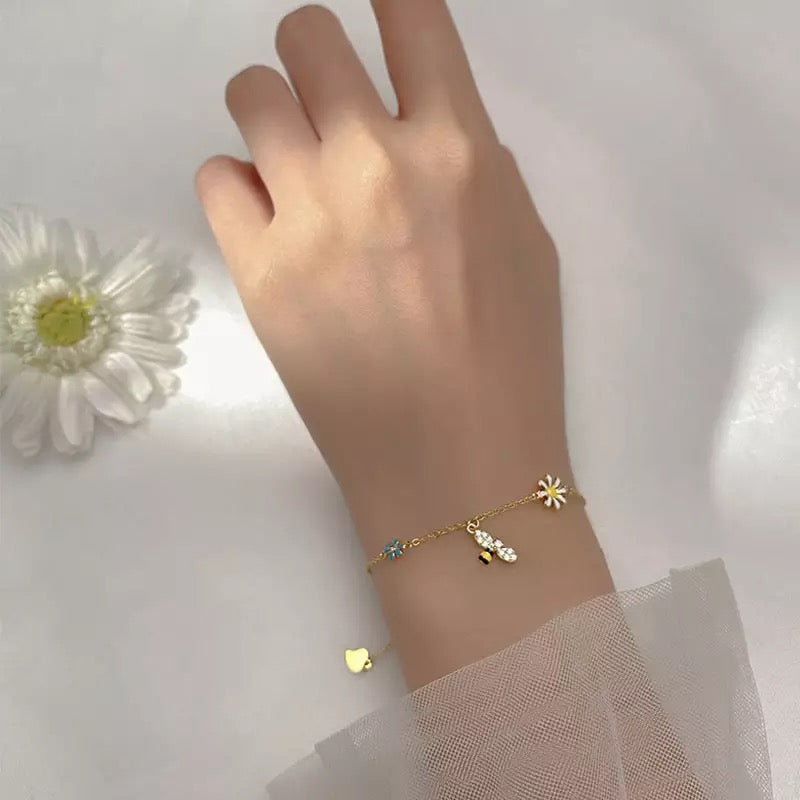 925 Sterling Silver Micro Zircon Daisy Flower Bee Bracelet Silver or Gold Colour