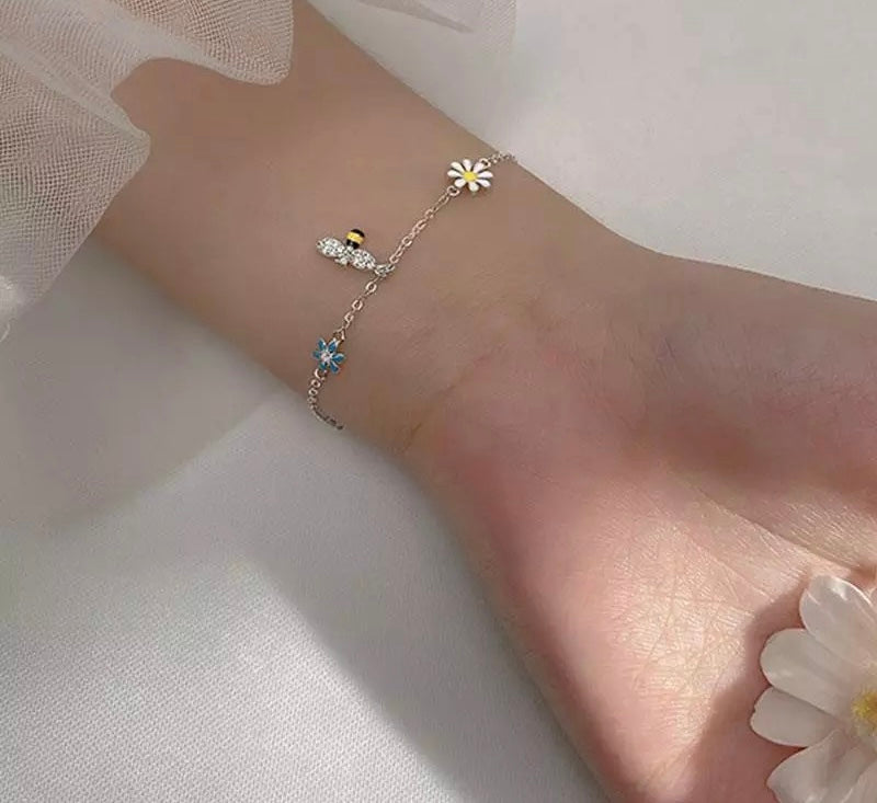 925 Sterling Silver Micro Zircon Daisy Flower Bee Bracelet Silver or Gold Colour